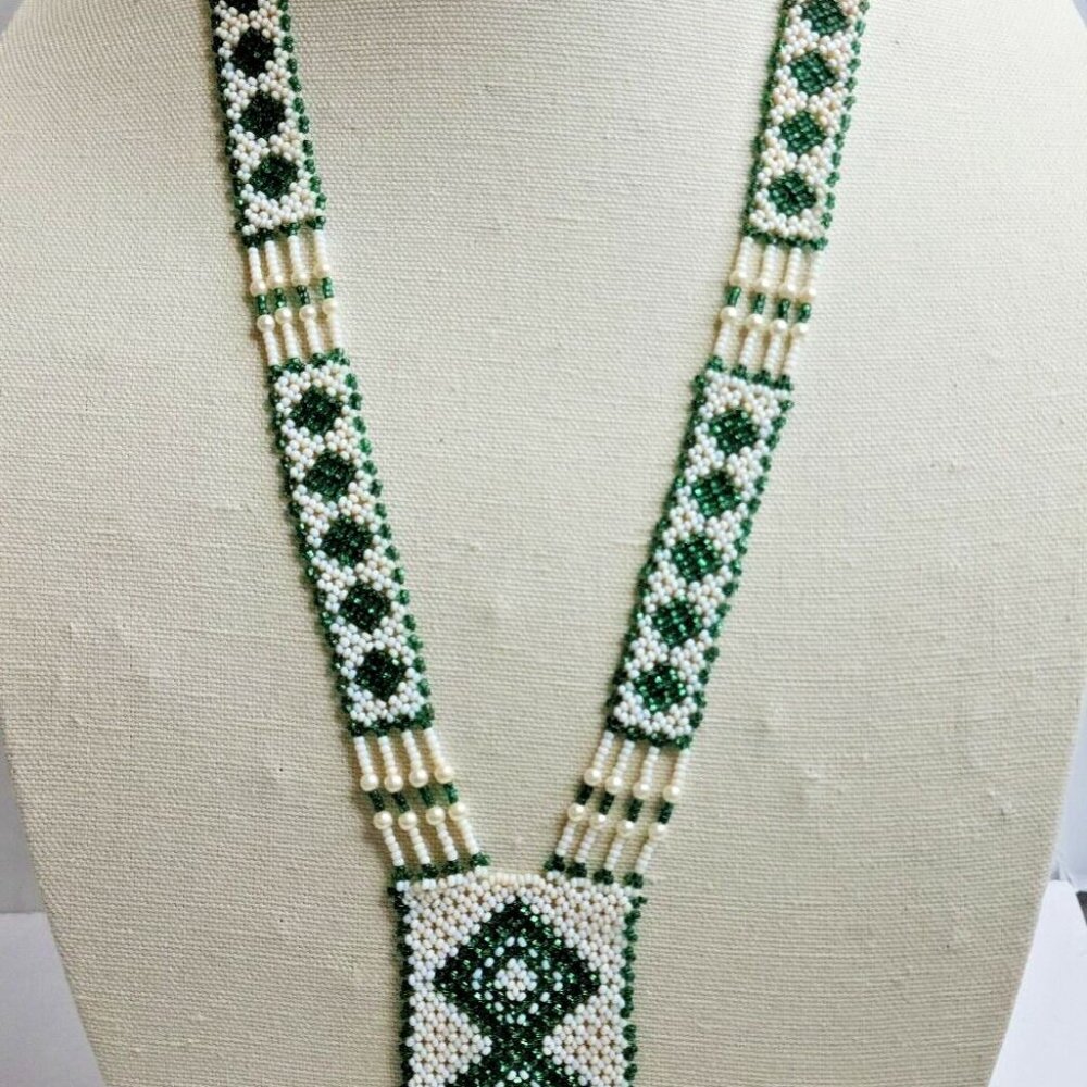 Native American Indian Beaded Seed Bead 18" Necklace Green White & Purple